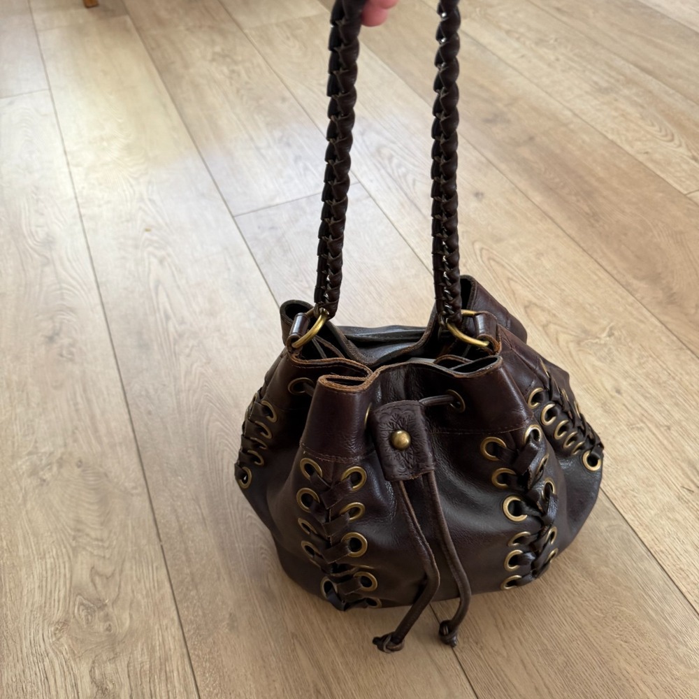 Patricia Nash Martina Drawstring Bucket Shoulder Bag Brown Leather Grommet Boho